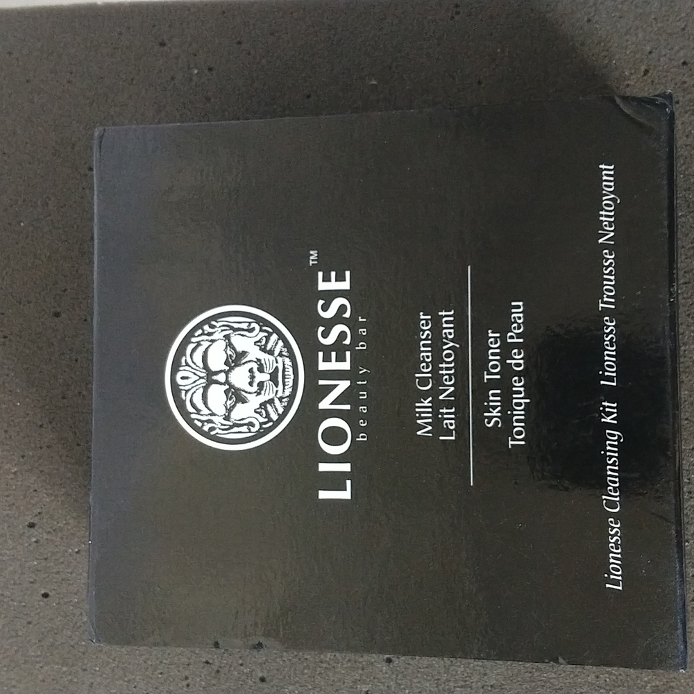 Lioness beauty bar cleansing kit
